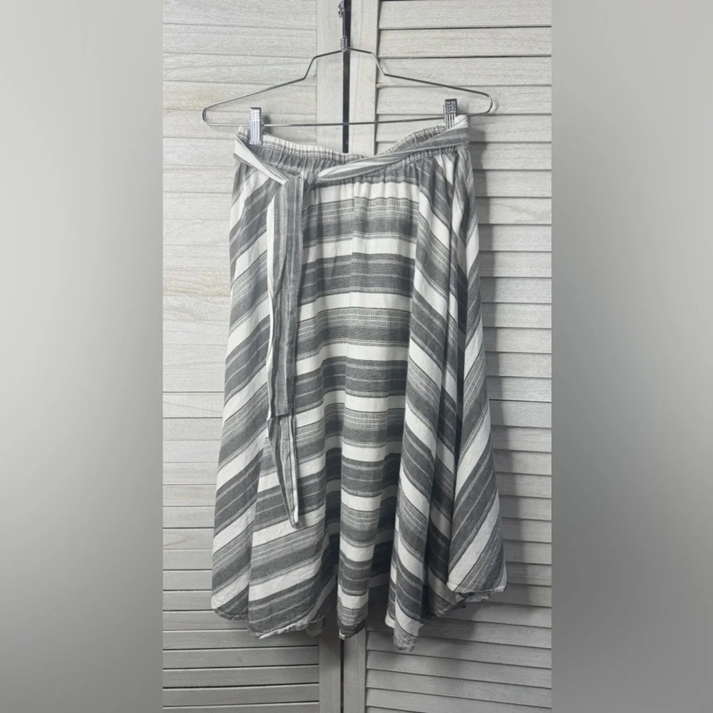 Flint & Moss Gray White Stripe Midi Skirt Button Front Tie Waist Boho Small